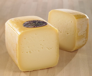 Feta-ishGlengarry Fine Cheese The Lankaaster