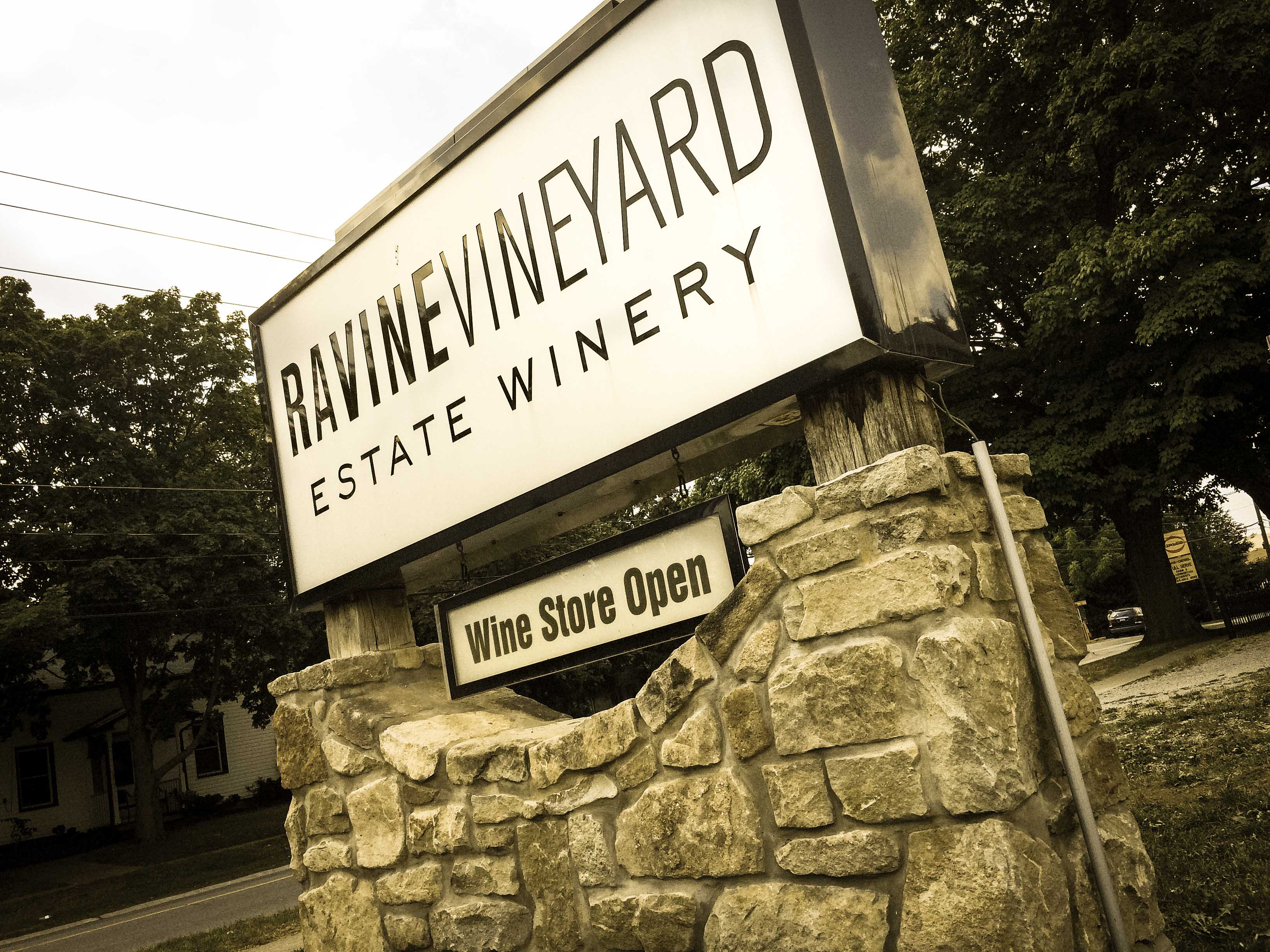Entrance to Ravine Vineyard Estate Winery