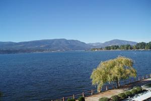 Dining and a Relaxing Weekend in the Wine Country of Kelowna