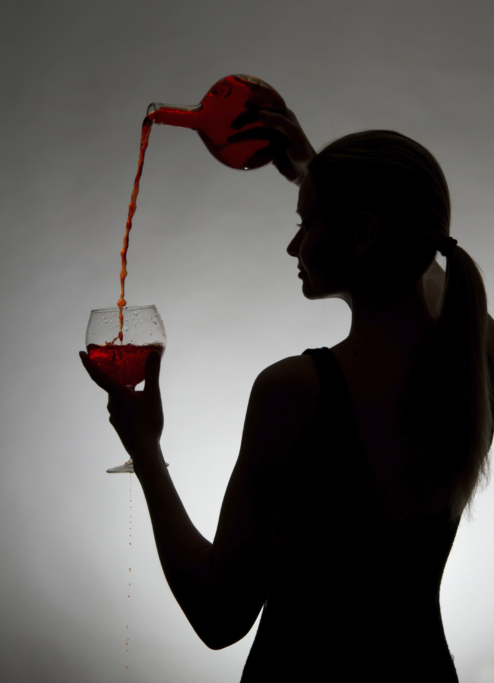 How to Decant Wine 5 Easy Steps Natalie MacLean