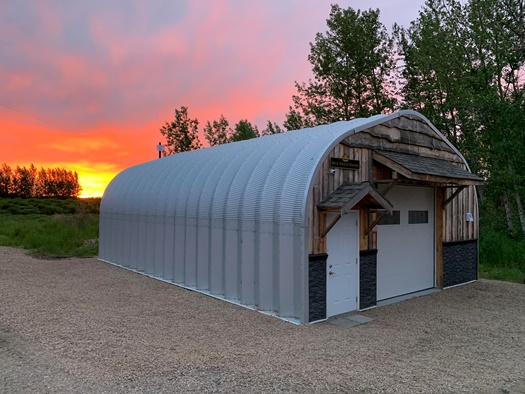 Bee & Thistle Winery